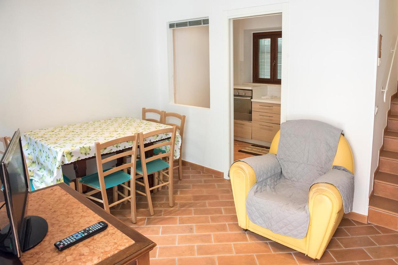 N216 - Numana, Cielo-terra Nei Vicoli A 200mt Dal Mare Numana